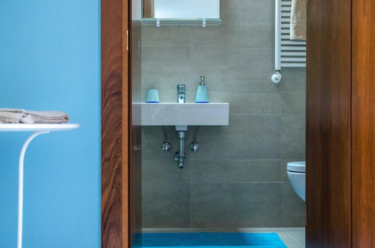 Appartamento Azzurro Two Bathrooms Венеция Екстериор снимка